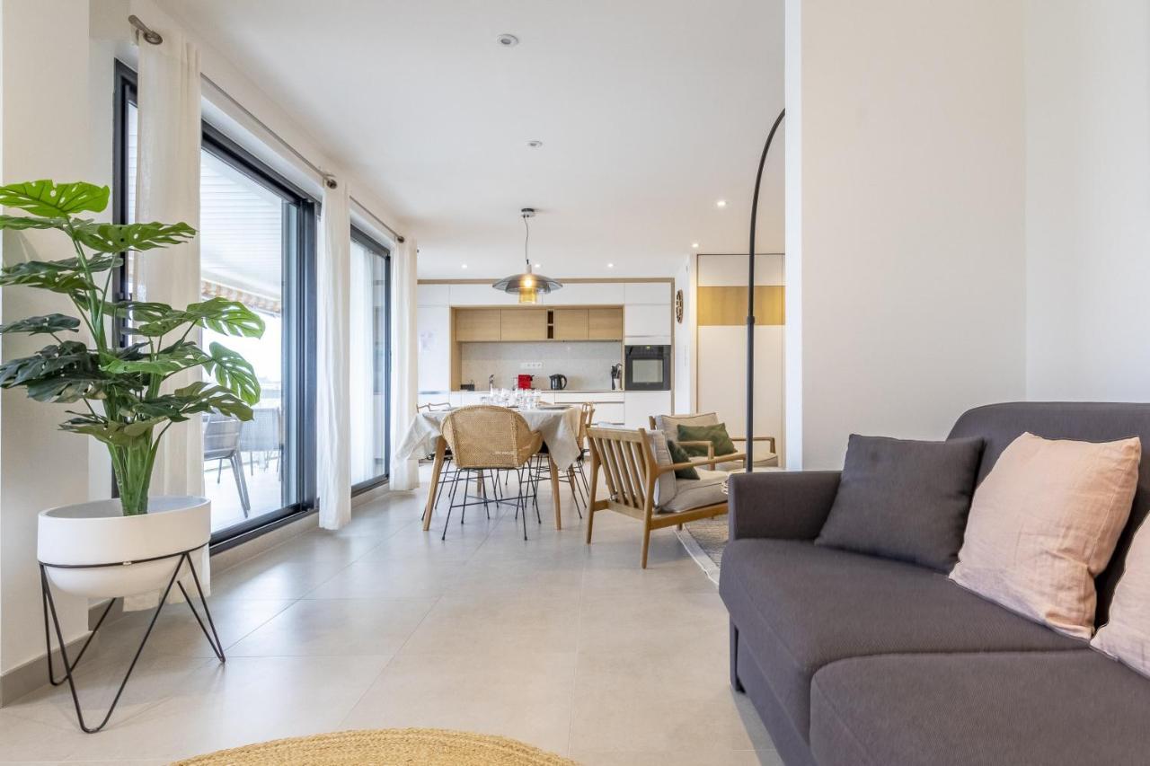 Grand Appartement De Standing Avec Terrasse Vue Port Au Centre De Vannes Bagian luar foto